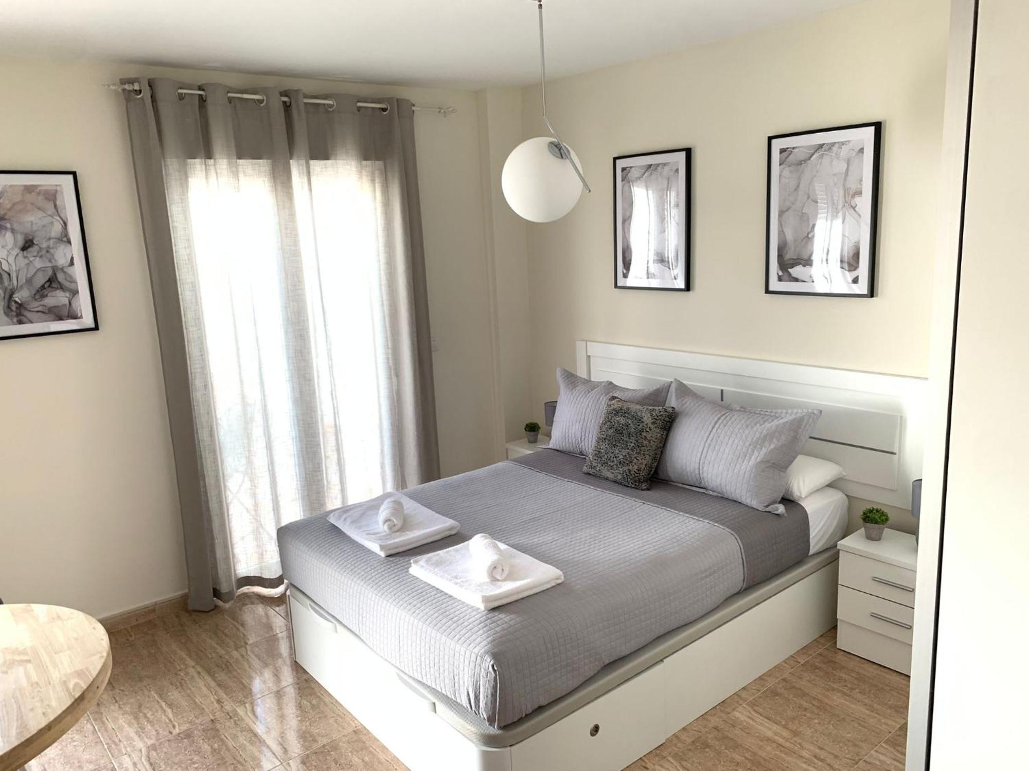 Apartamentos Hernán Cortés Villanueva De La Serena Exterior foto